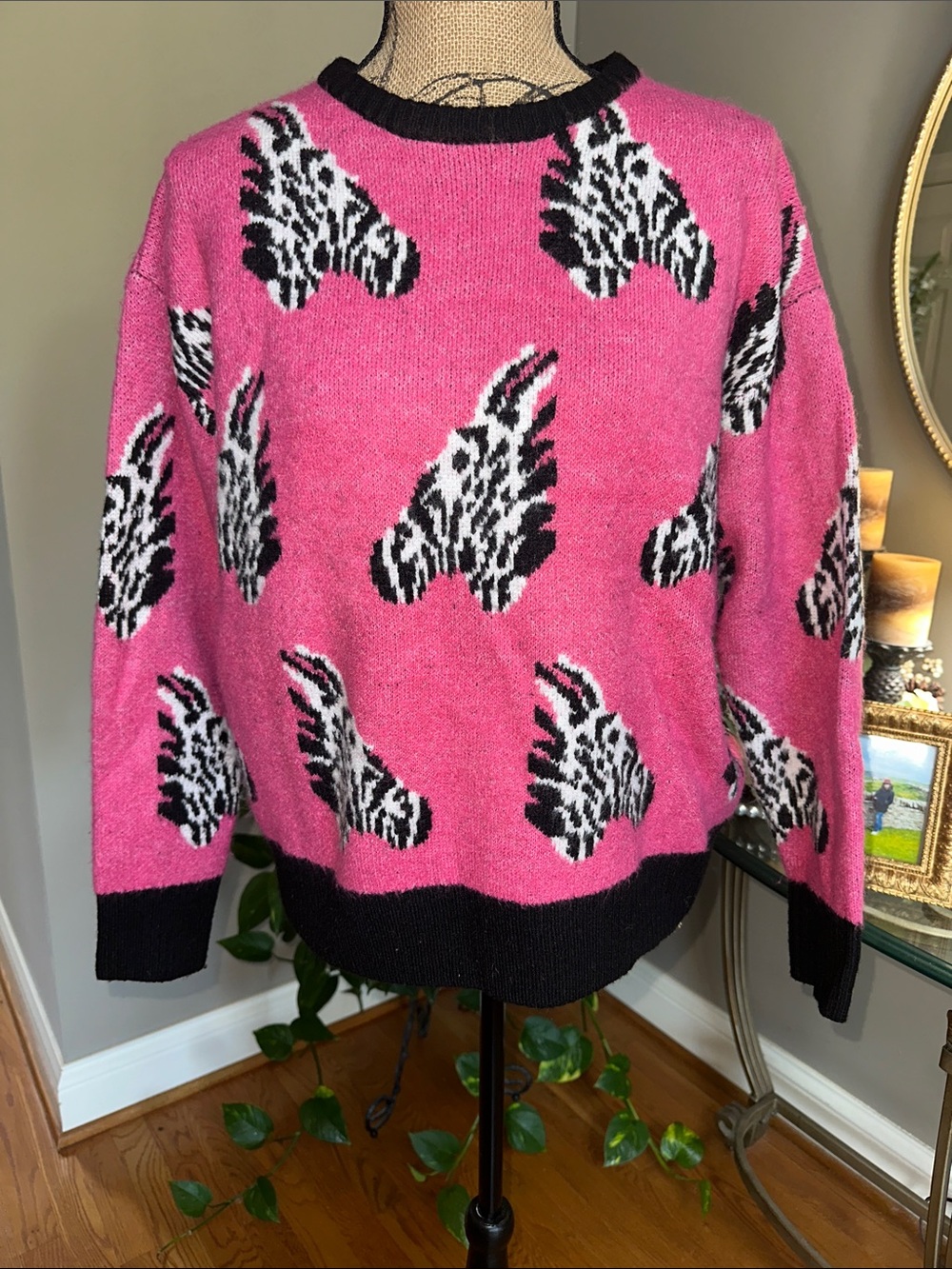 THML Hot Pink Zebra Motif Crewneck Sweater with Black Trim size Medium